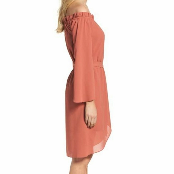 NWT Ali & Jay Off The Shoulder Dress - Picture 3 of 8